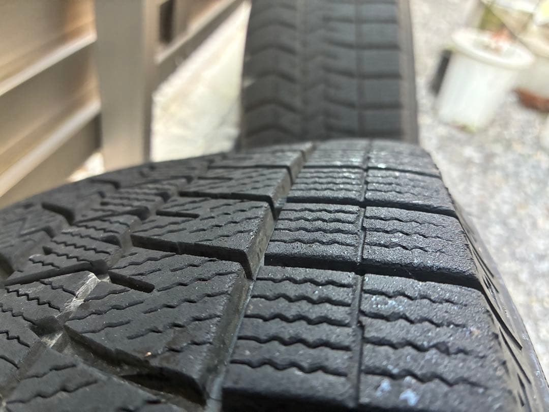 ヤリスクロス　スタッドレスタイヤ　ホイールセット205/65R16