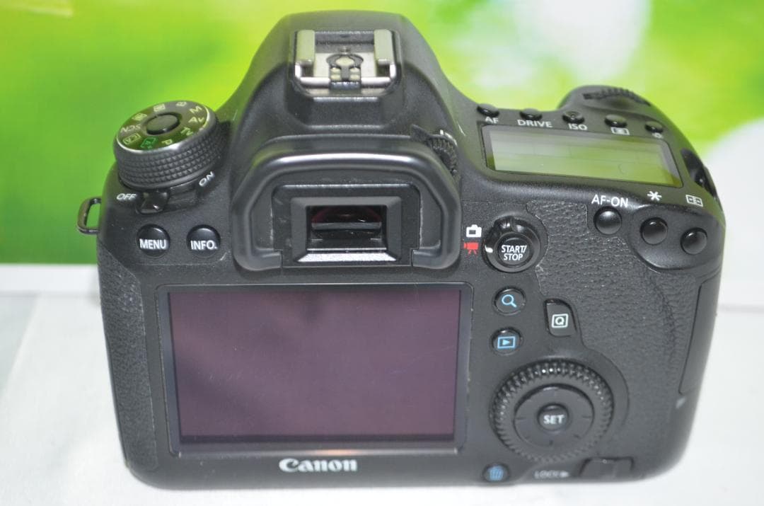 フルサイズセンサーで超高画質♪キヤノン EOS 6D ダブルズームキット♡