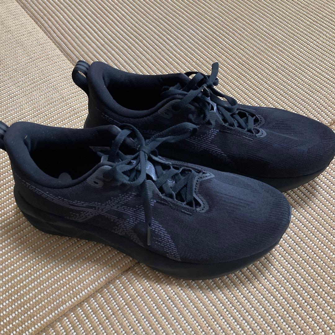 asics NOVABLAST5 ノヴァブラスト5 25.5㎝ WIDE