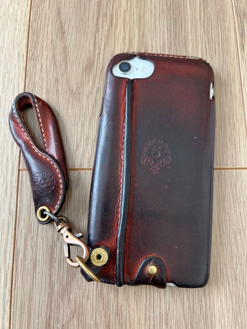 iPhone SE (第3世代) ホワイト 本体&HUKUROケース&ストラップ