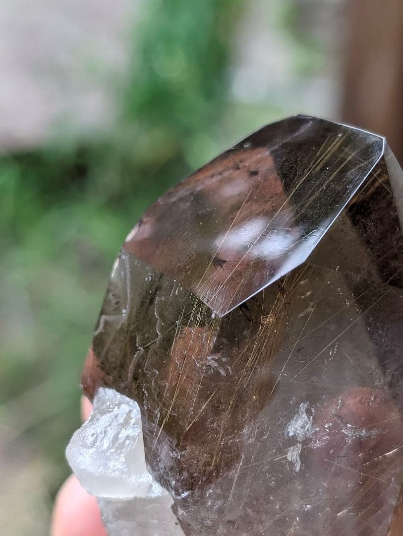 143g 大きめ　ブラジル産　原石 ルチルにスモーキークォーツBH6