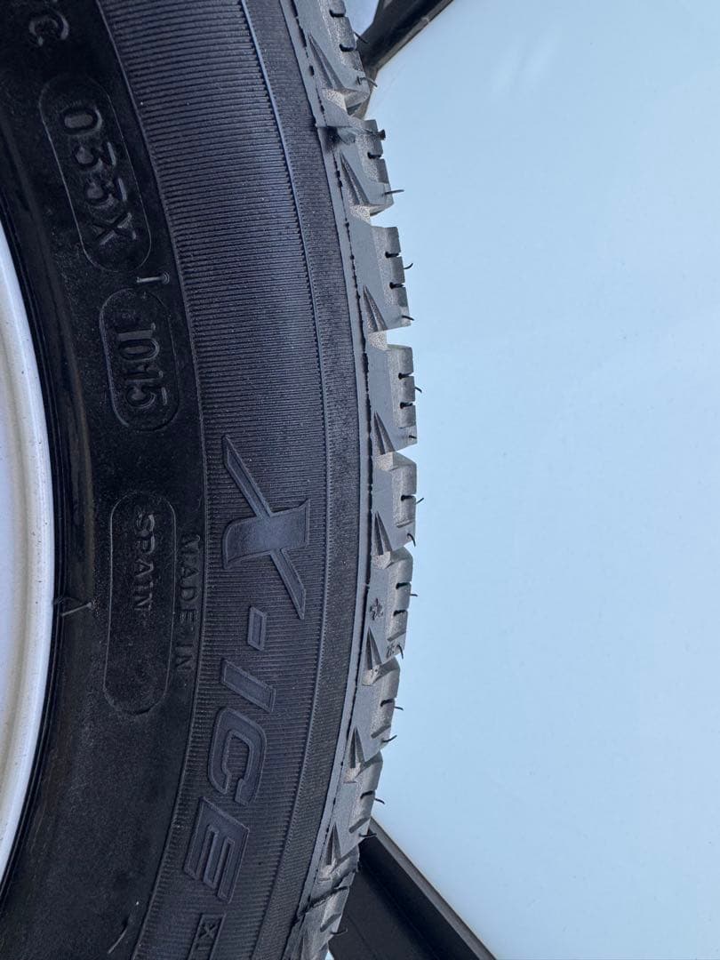 Audi アウディ 純正16インチ ホイール 4本スタッドレスタイヤ カバーつき