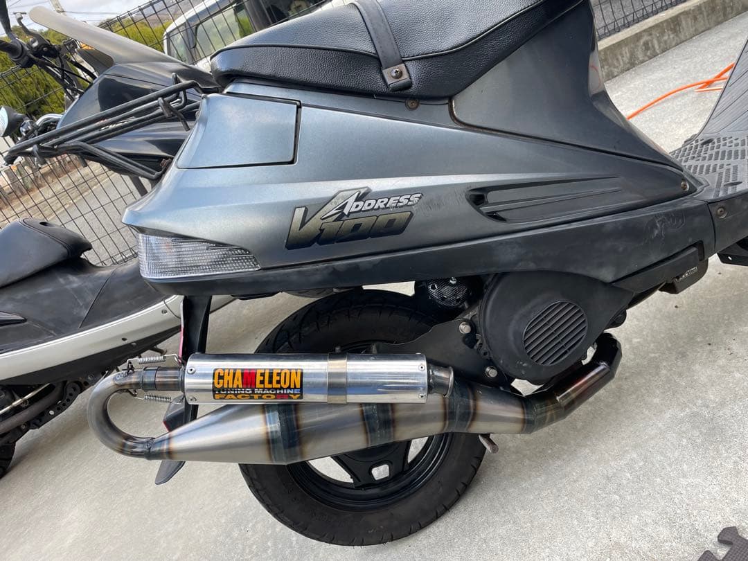カメレオンファクトリー　ユーロチャンバー　 アドレス V100 マフラー