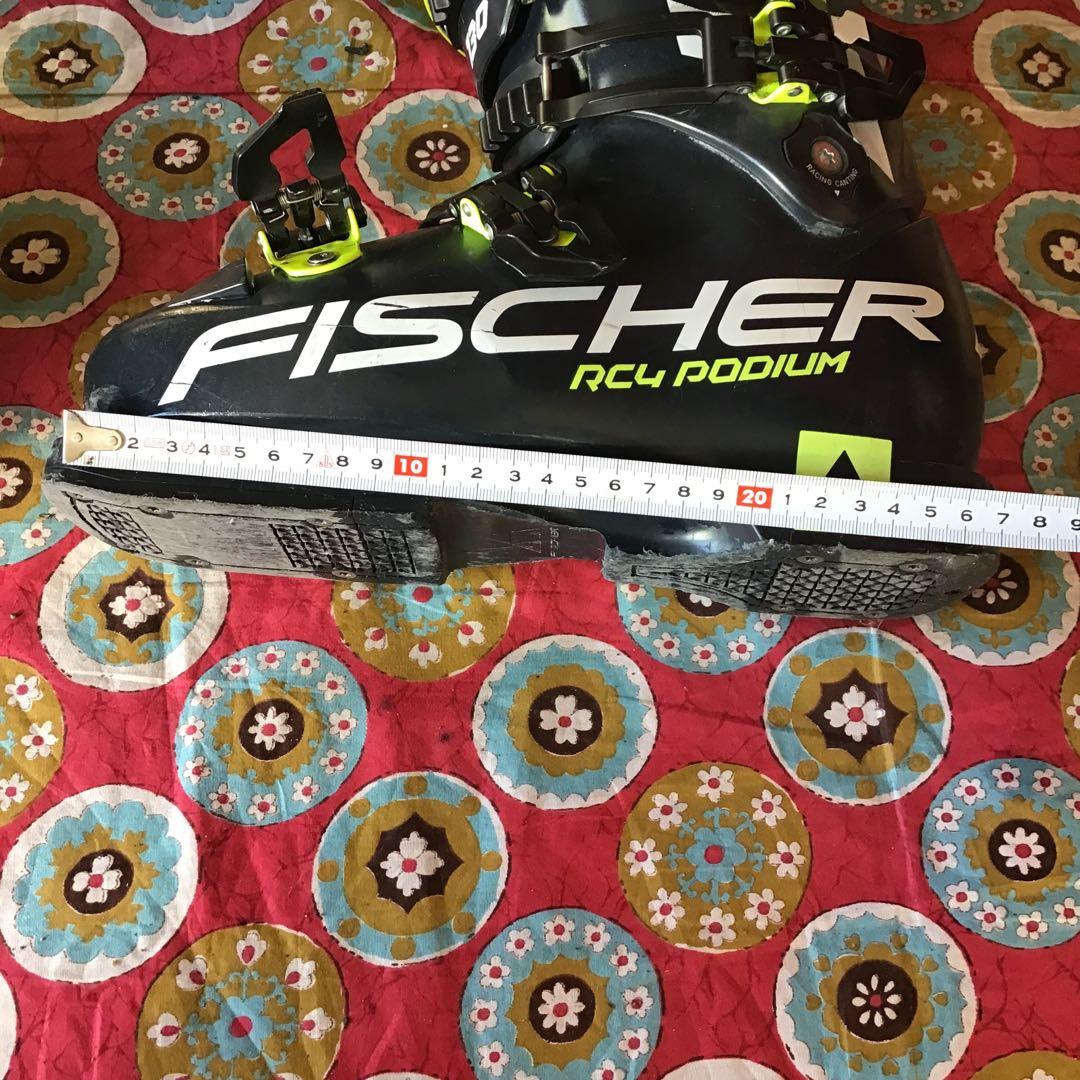 FISCHER RC4 Curv スキーブーツ　フィッシャー 靴 130