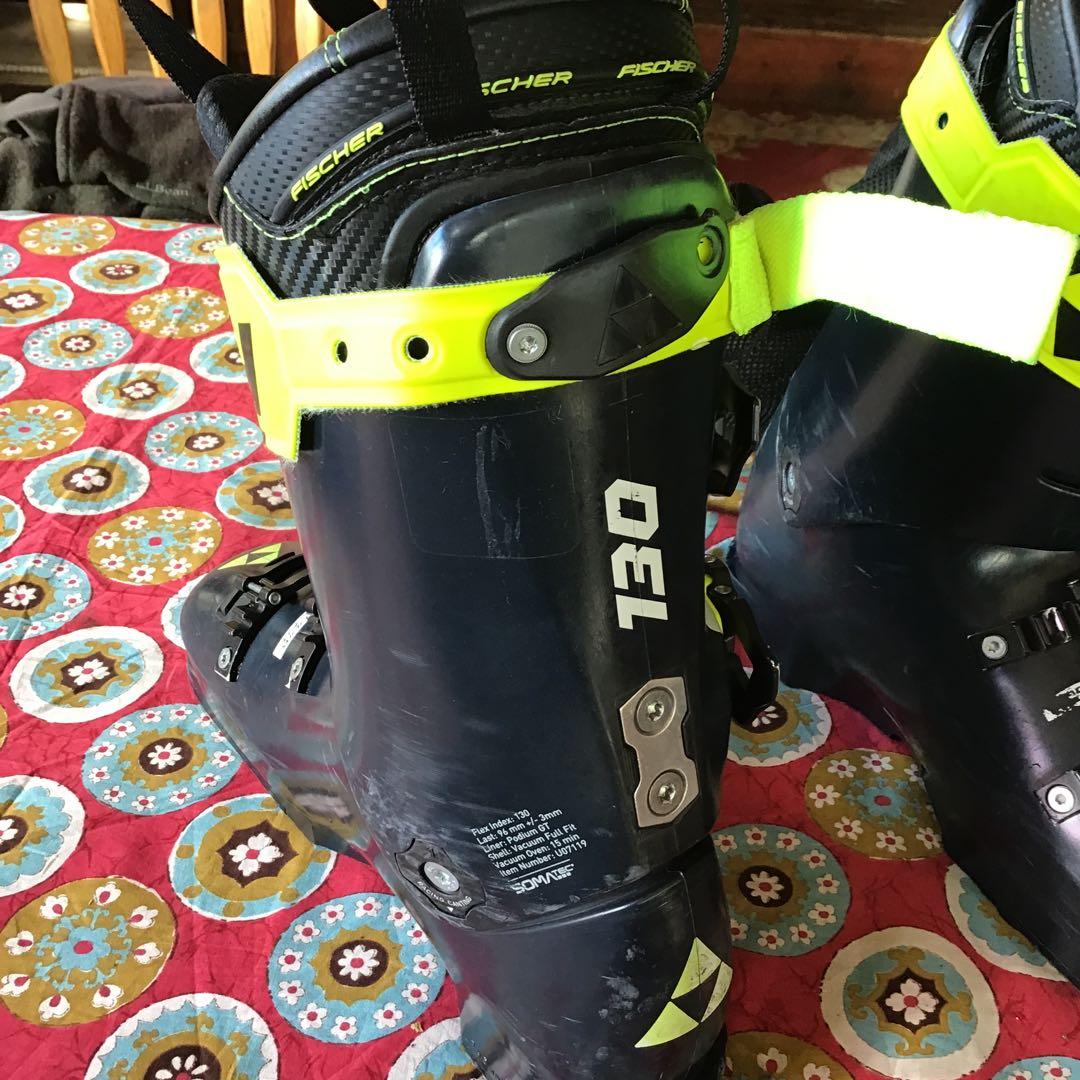 FISCHER RC4 Curv スキーブーツ　フィッシャー 靴 130