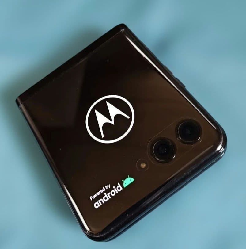 Motorola razr 40 ULTRA 本体