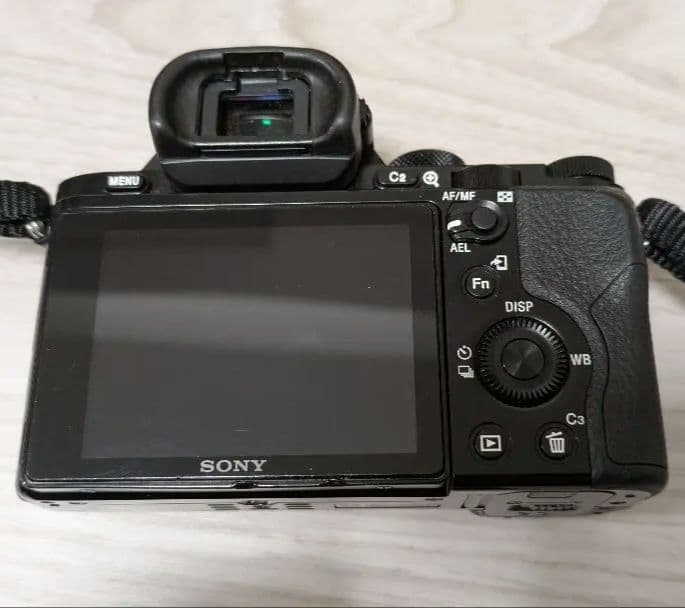 ぴ*☆様 SONY α7S ミラーレスカメラ バッテリー2個付き