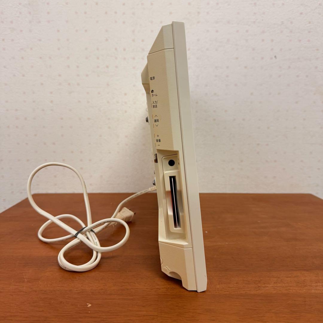 ● 良品 SHARP AQUOS 19インチ 液晶テレビ 2T-C19AD