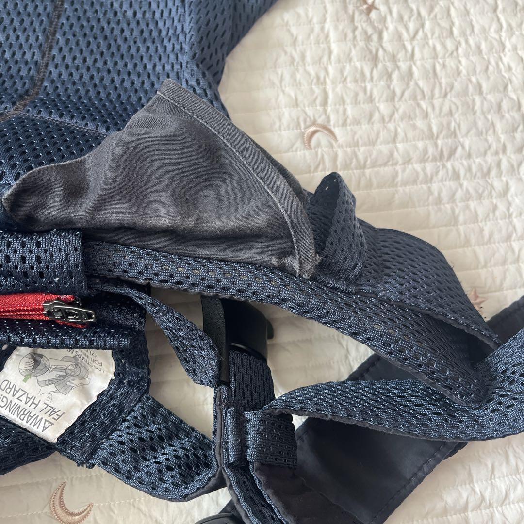 ベビービョルン ハーモニーネイビー抱っこ紐　リバーシブルカバー付き