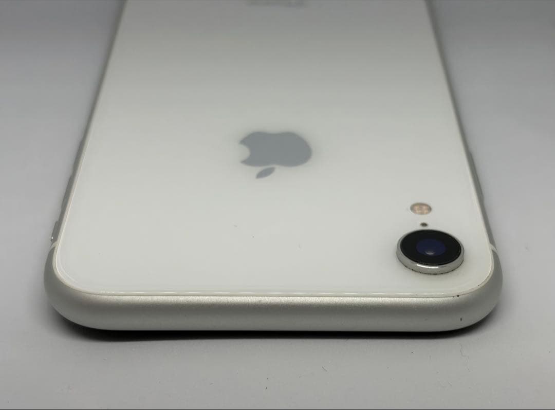 iPhone XR128GB白★美品★SIMフリー電池89% 元箱+新品フィルム