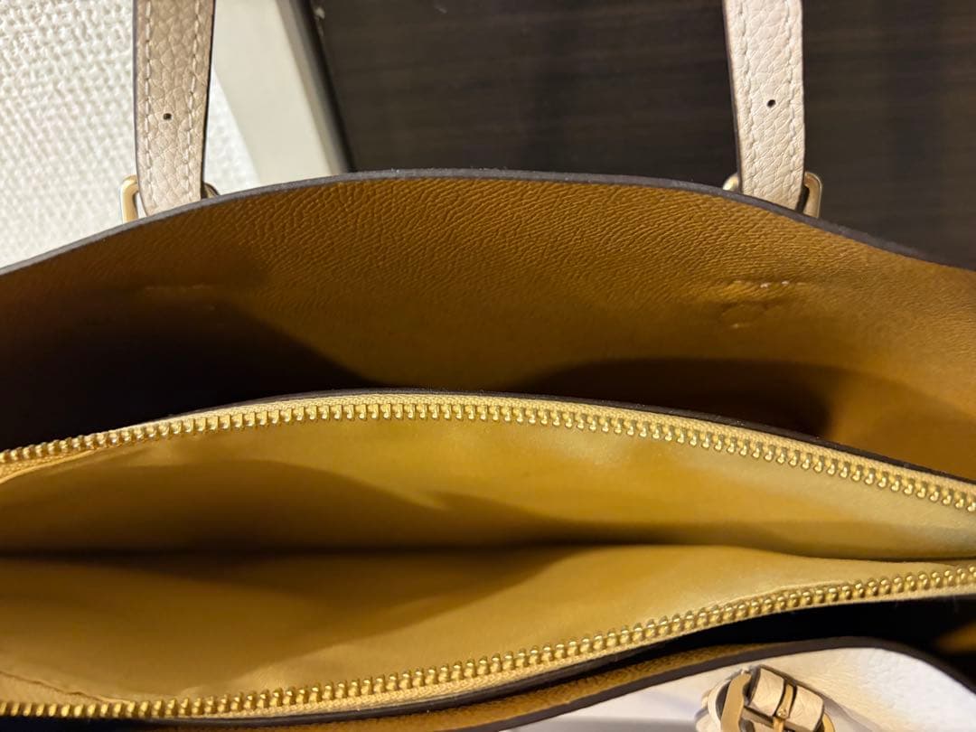 ◆美品◆COACH モリー ホワイト