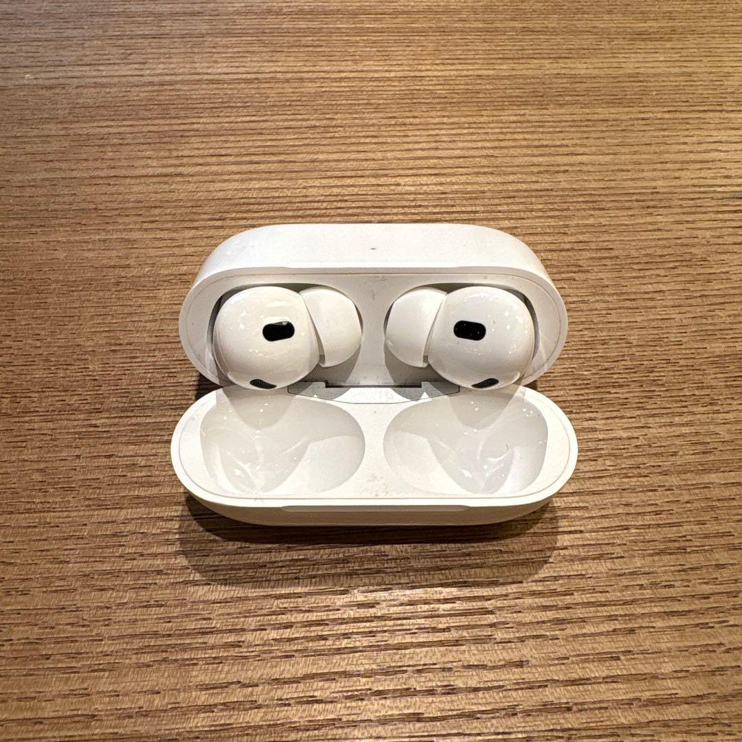 イヤホン Apple AirPods Pro2 Lightning