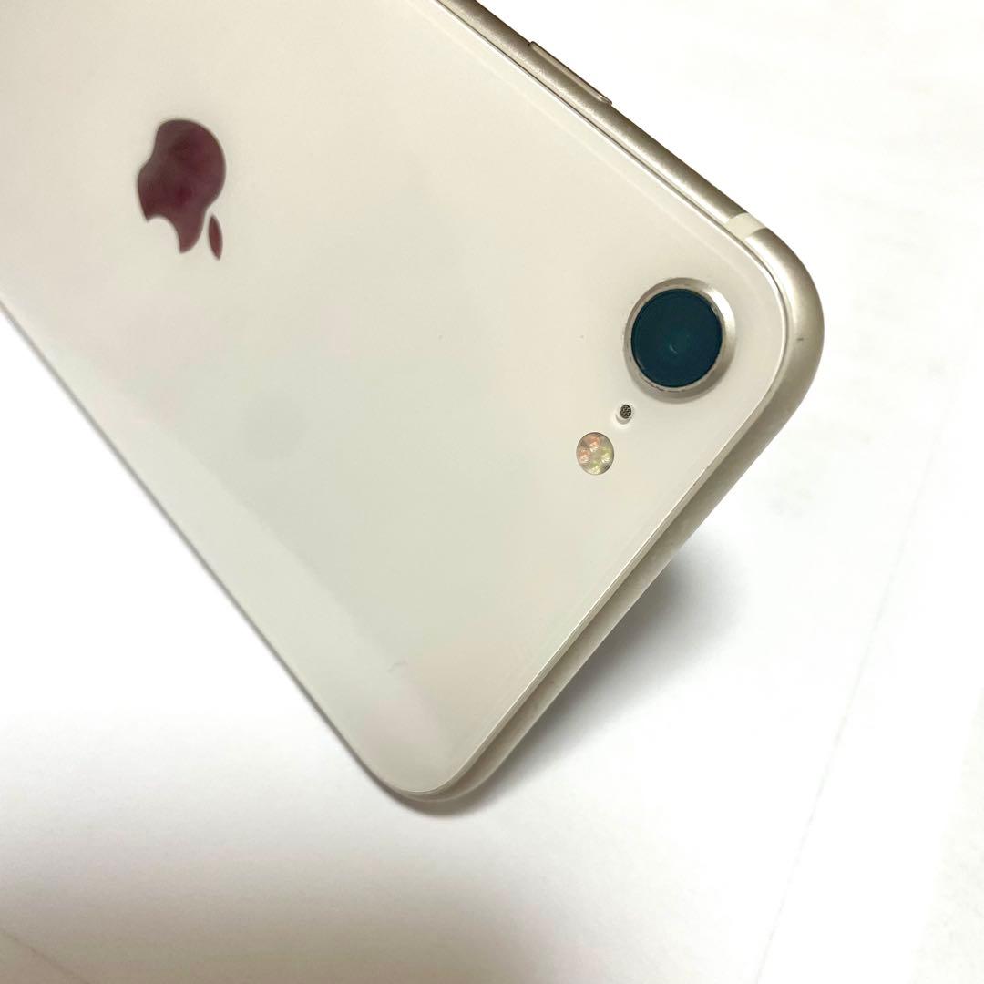 Apple iPhone SE 第3世代　スターライト　白
