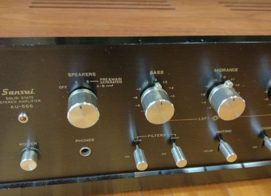 LDH様限定サンスイプリメインアンプAU666中古整備完動品