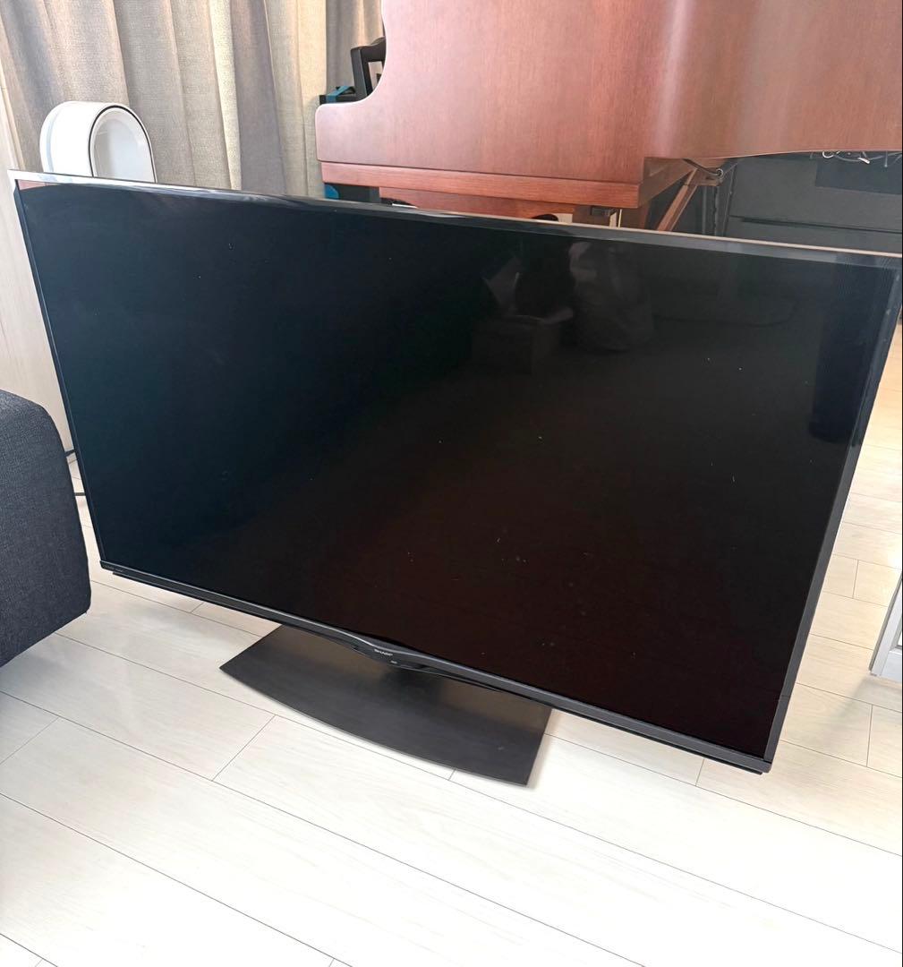 SHARP AQUOS 50型