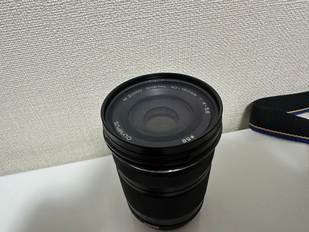 【OLYMPUS】 OM-D ミラーレス一眼カメラ + 40-150mm レンズ