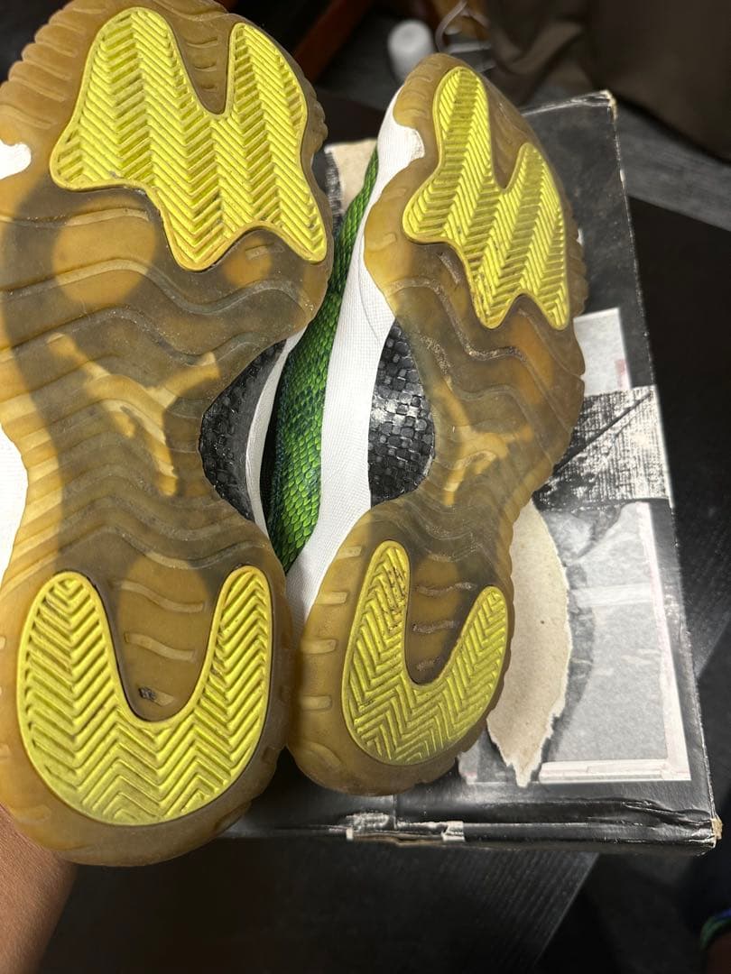 Air Jordan 11 Retro Low サイズ9 ブラック/グリーン