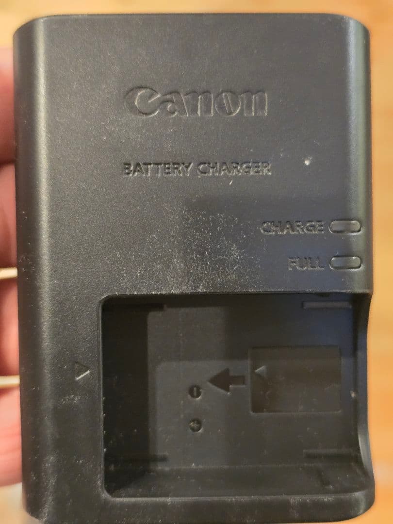 キャノン EOS Kiss m 美品！！レンズ付き