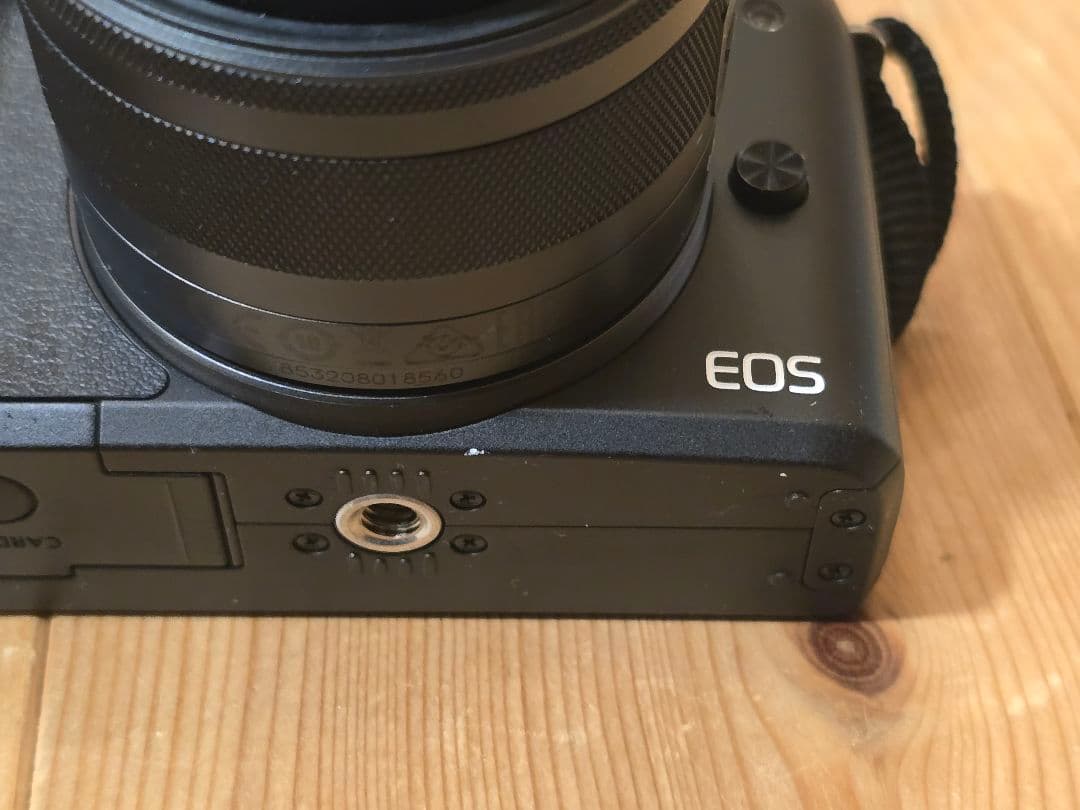 キャノン EOS Kiss m 美品！！レンズ付き