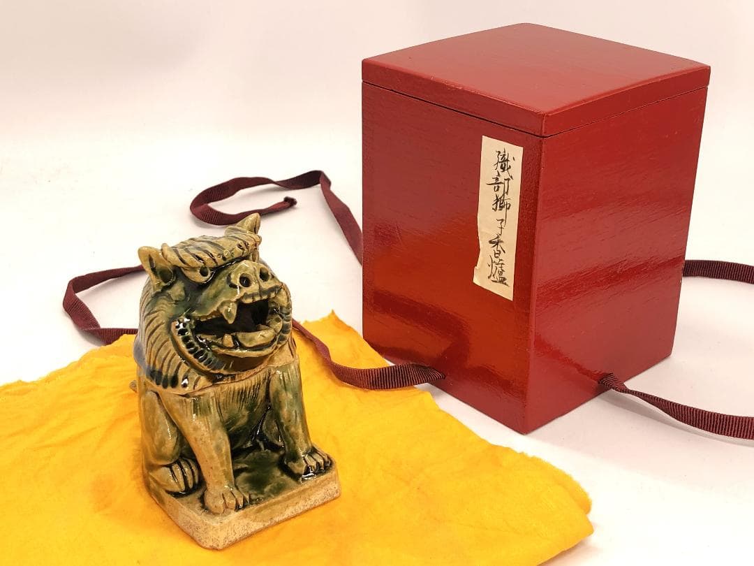 【 織部獅子香炉 】　骨董　漆塗箱付き