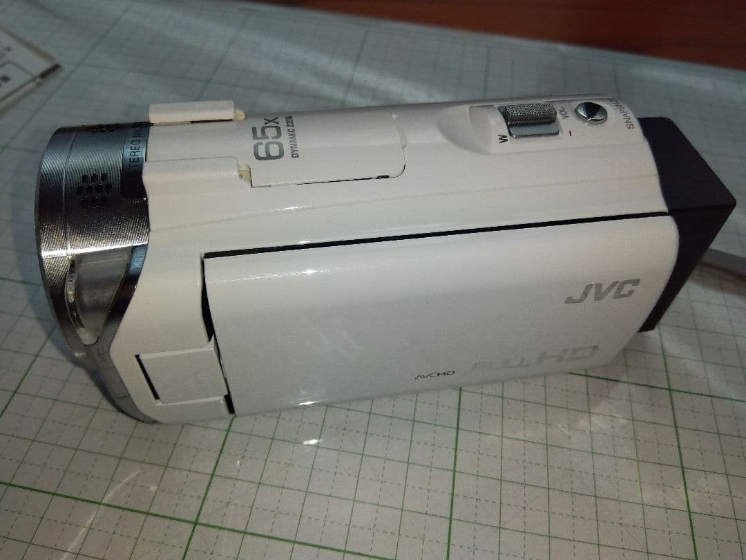JVC Everio ビデオカメラ GZ-E765-w
