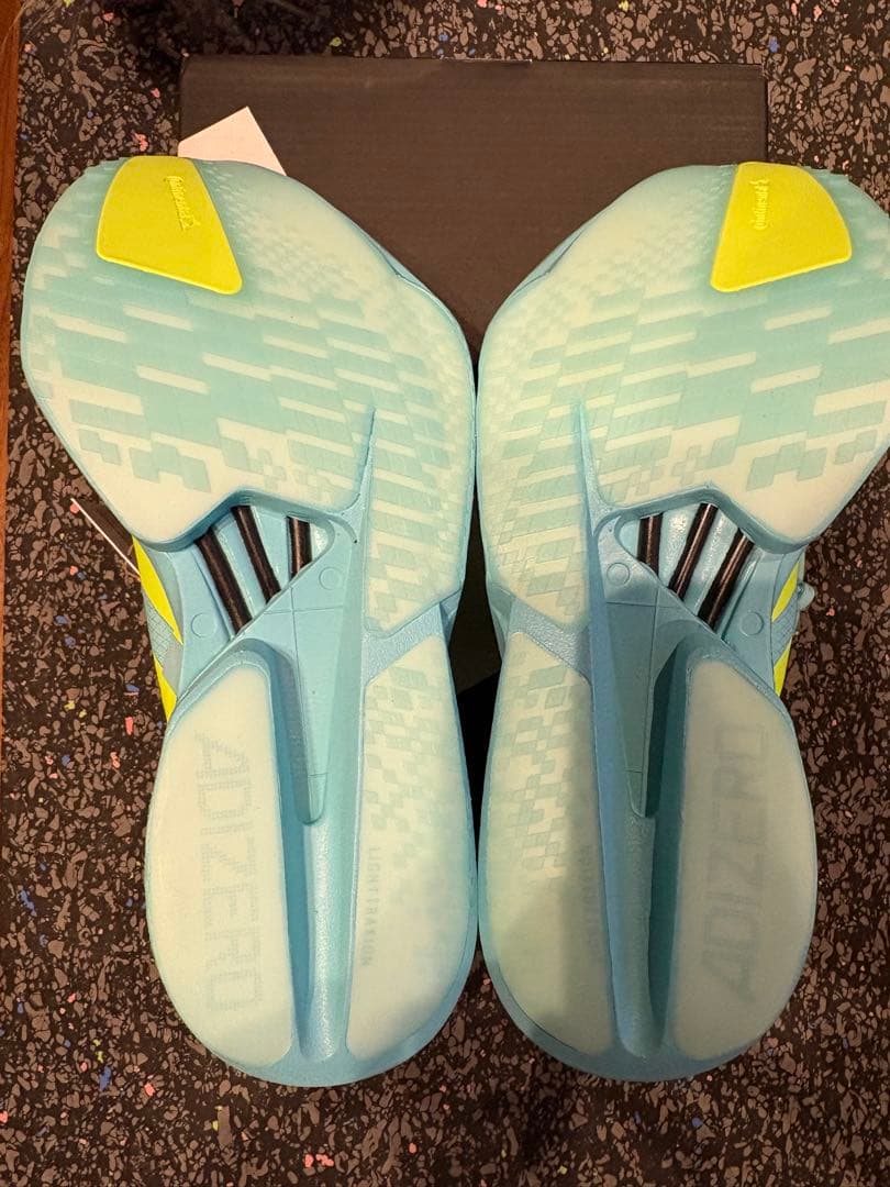 【新品未使用】アディダス　アディオスプロ4 25.5cm