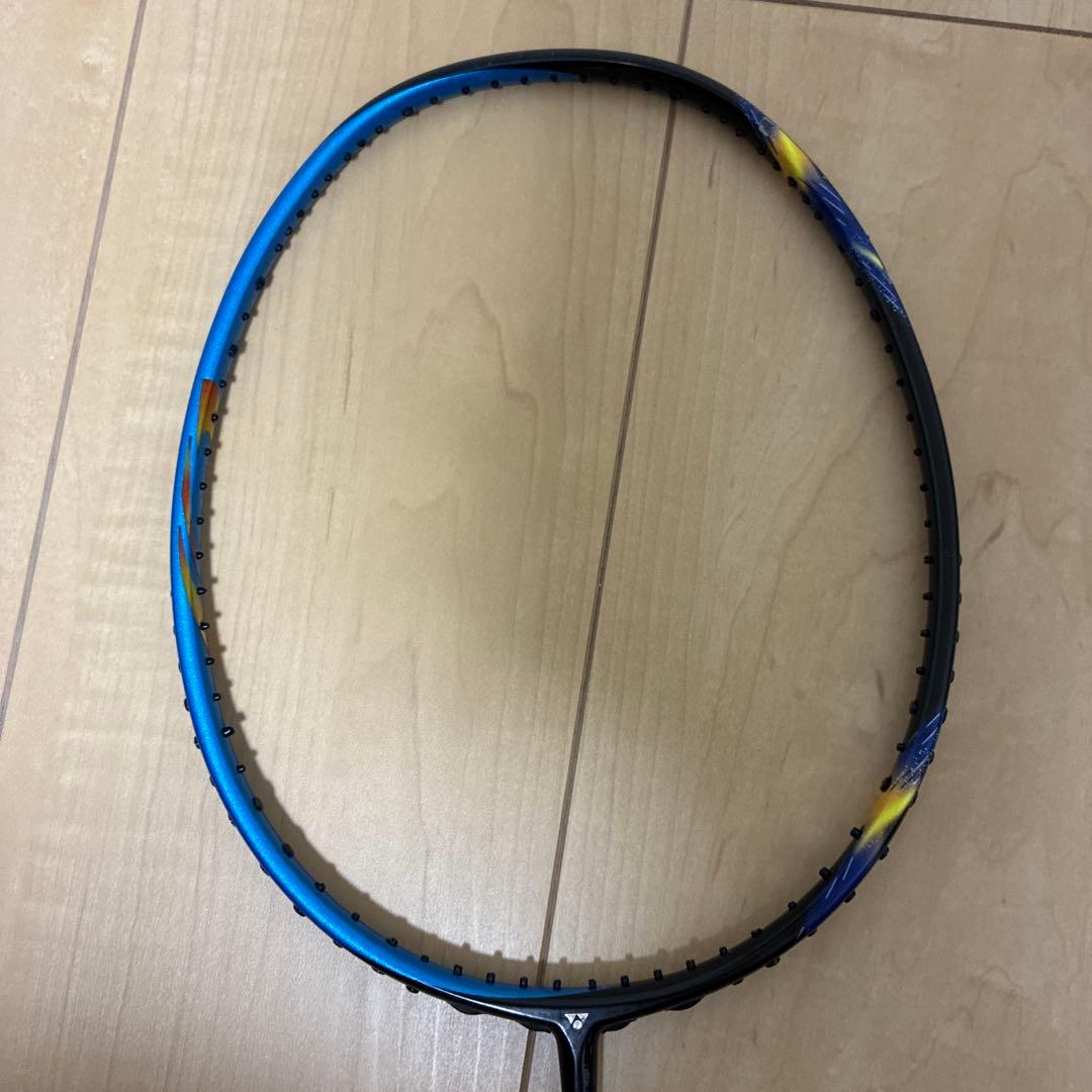 バドミントンラケットアストロクス773u5 廃盤色