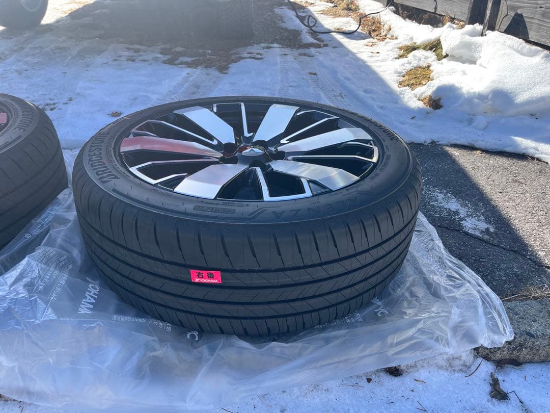 アウトランダーPHEV 純正20インチタイヤホイールセット　納車すぐに交換