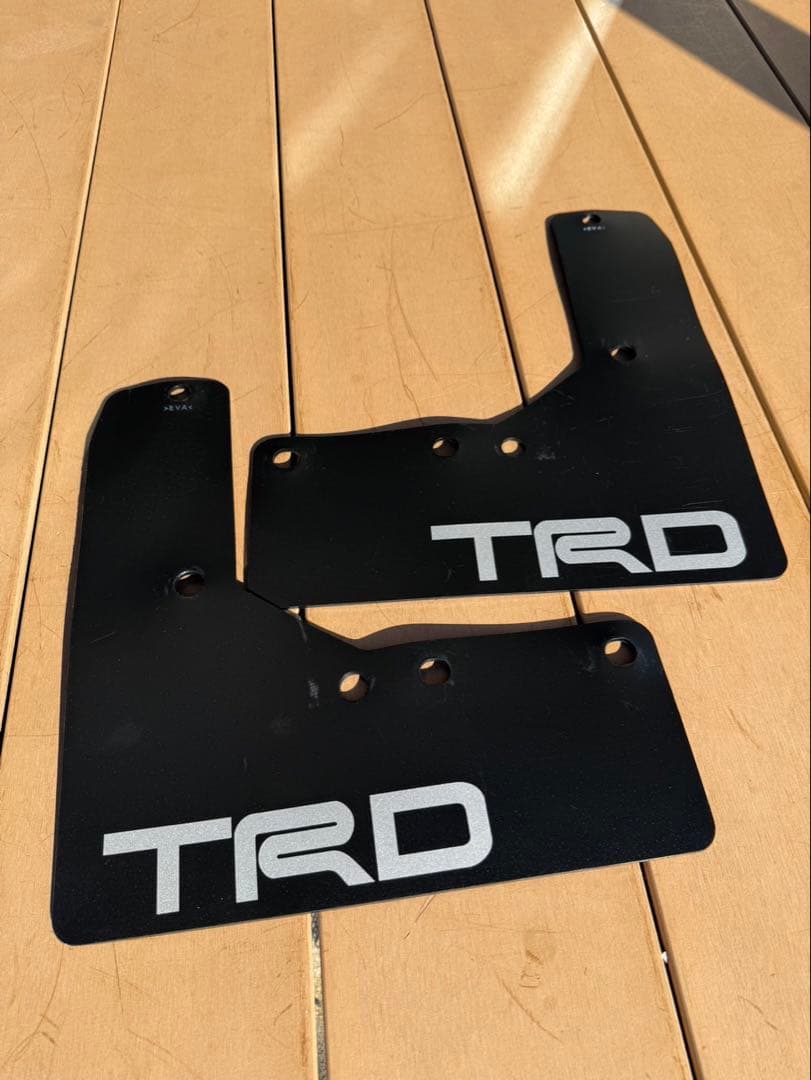 ハイエース　200系 ＴＲＤ マッドフラップ