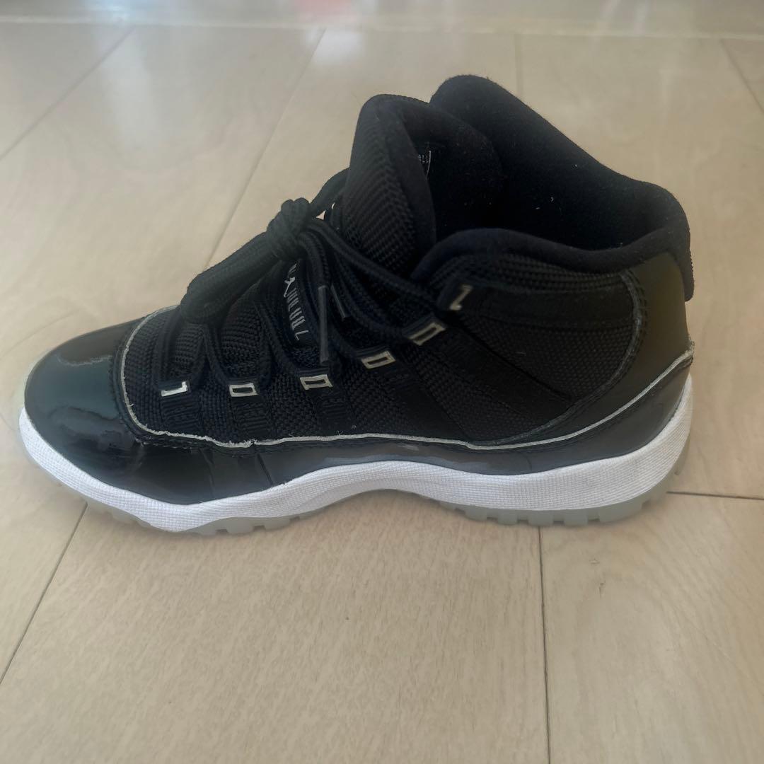 ナイキ　エアジョーダン11 レトロ　3/4 18.5cm