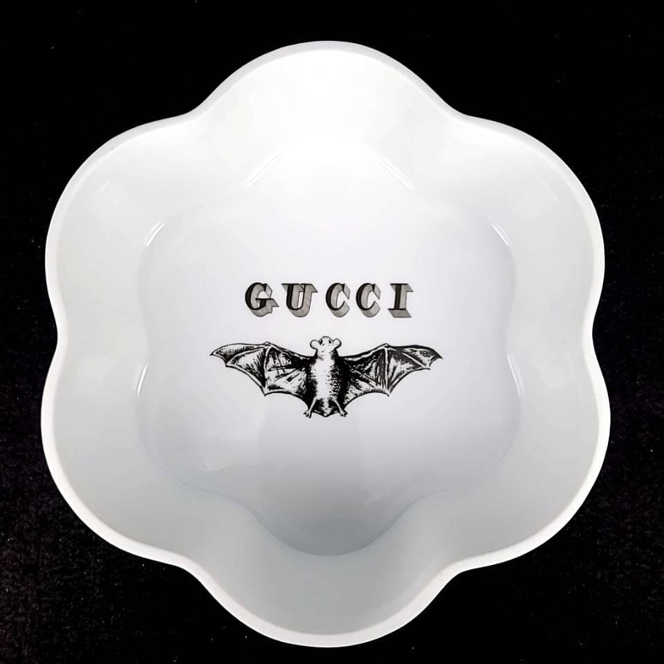 ◎未使用級◎グッチ　リチャードジノリ　コウモリ　小物入れ　箱つき