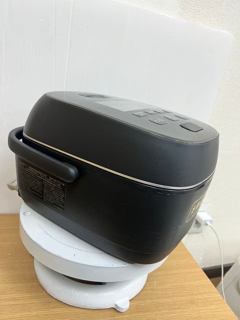 象印 炎舞炊き 圧力IH炊飯ジャー NW-PT10 5.5合2021年製