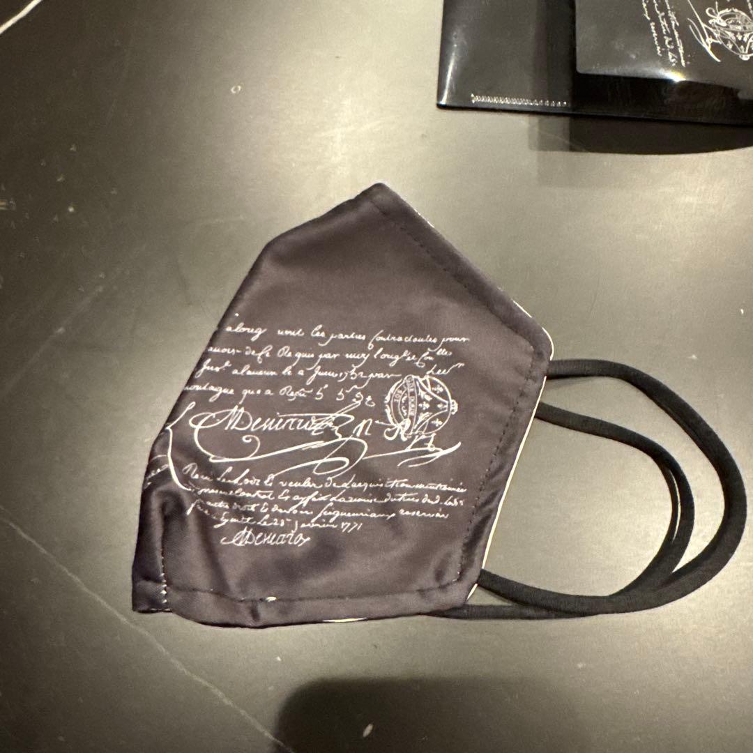 ベルルッティ　ノベルティ　マスク