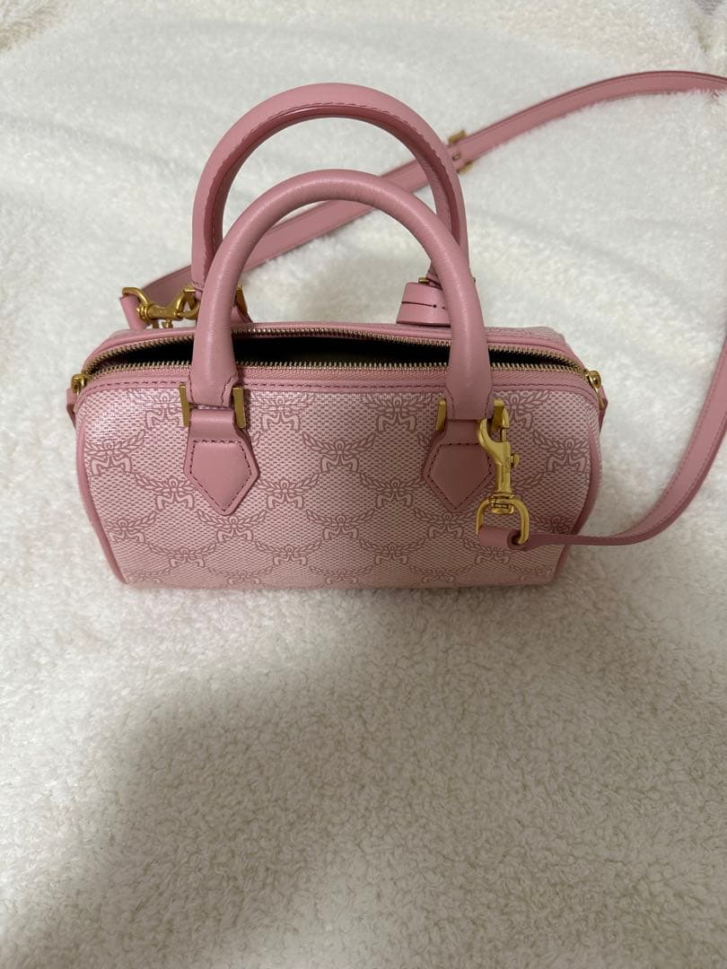 MCMピンクボストンバッグ