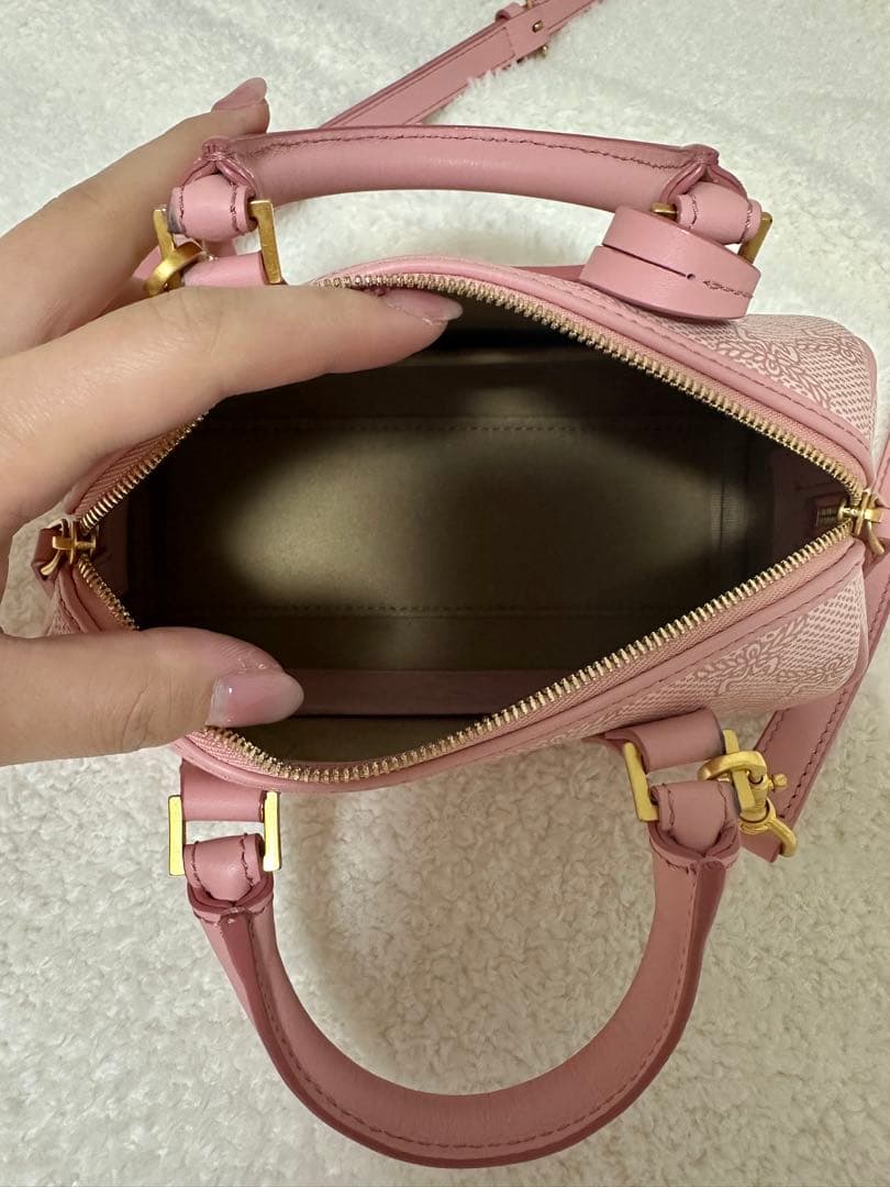 MCMピンクボストンバッグ