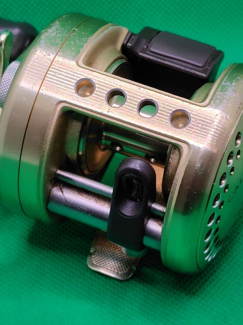 シマノ　カルカッタまとめ売り　100XT/200