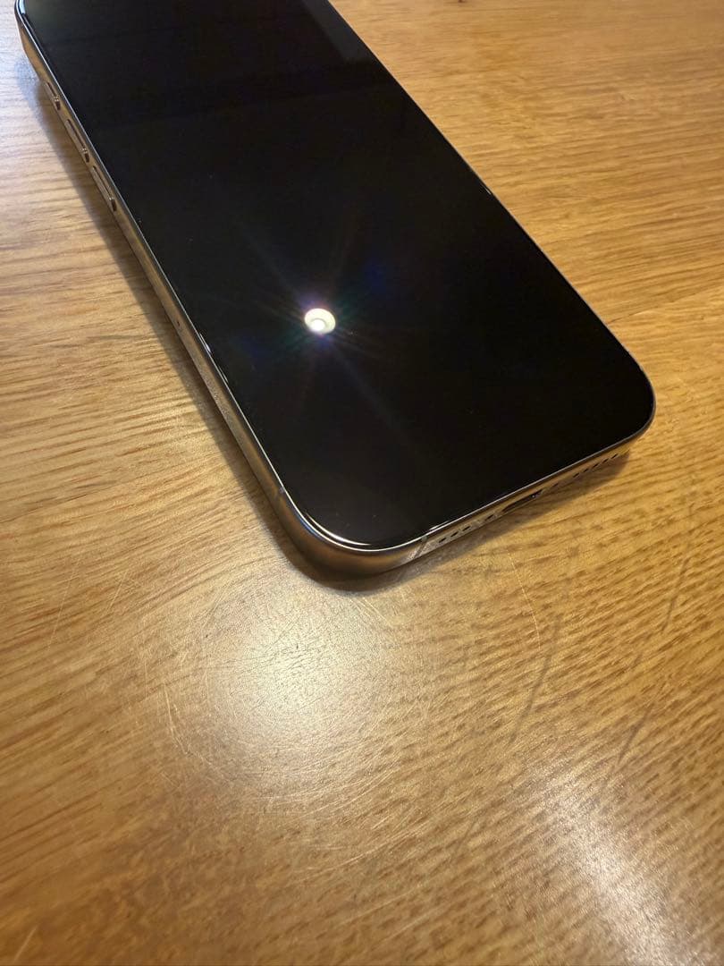 【Simフリー】iPhone 16 Pro 256GB ナチュラルチタニウム