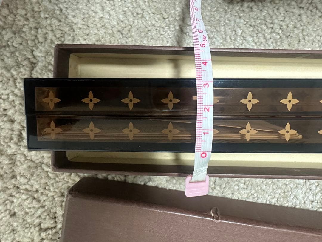 ルイヴィトン　物入れ箱 箸！ なかのはしが欲しい