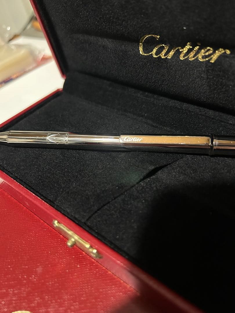 Cartier シルバーボールペン 専用ケース付き
