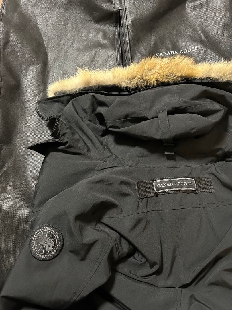 カナダグース ジャスパー S/P 黒 EDIFICE別注 コヨーテファー