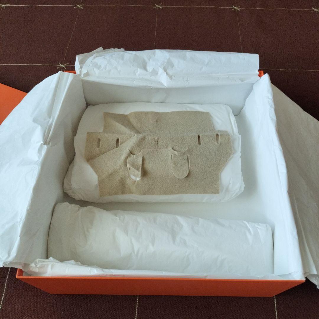 エルメスの箱2 個　レインカバー2個