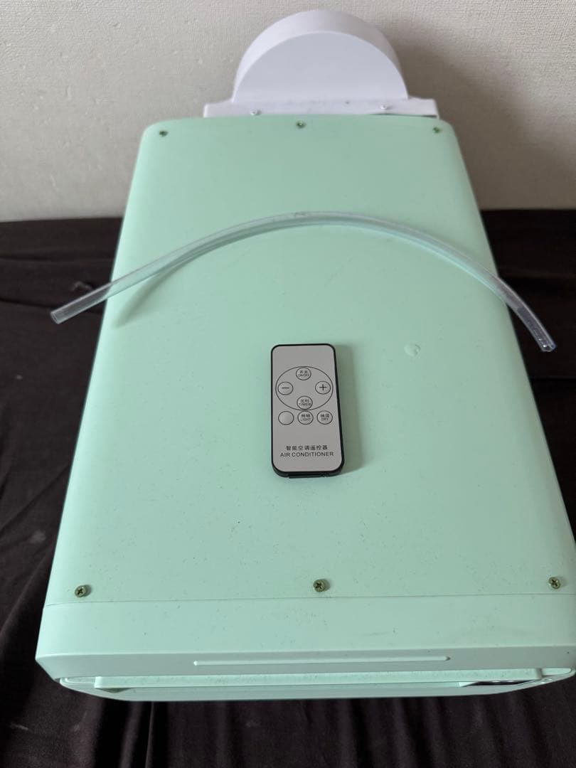 ポータブルクーラー　ミントグリーン 温度表示付き