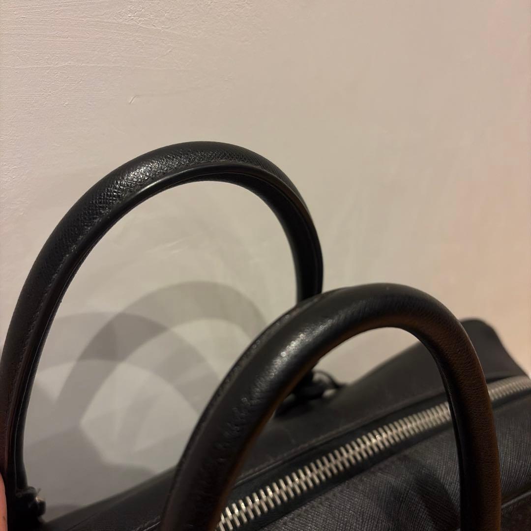 PRADA ブラック ビジネスバッグ