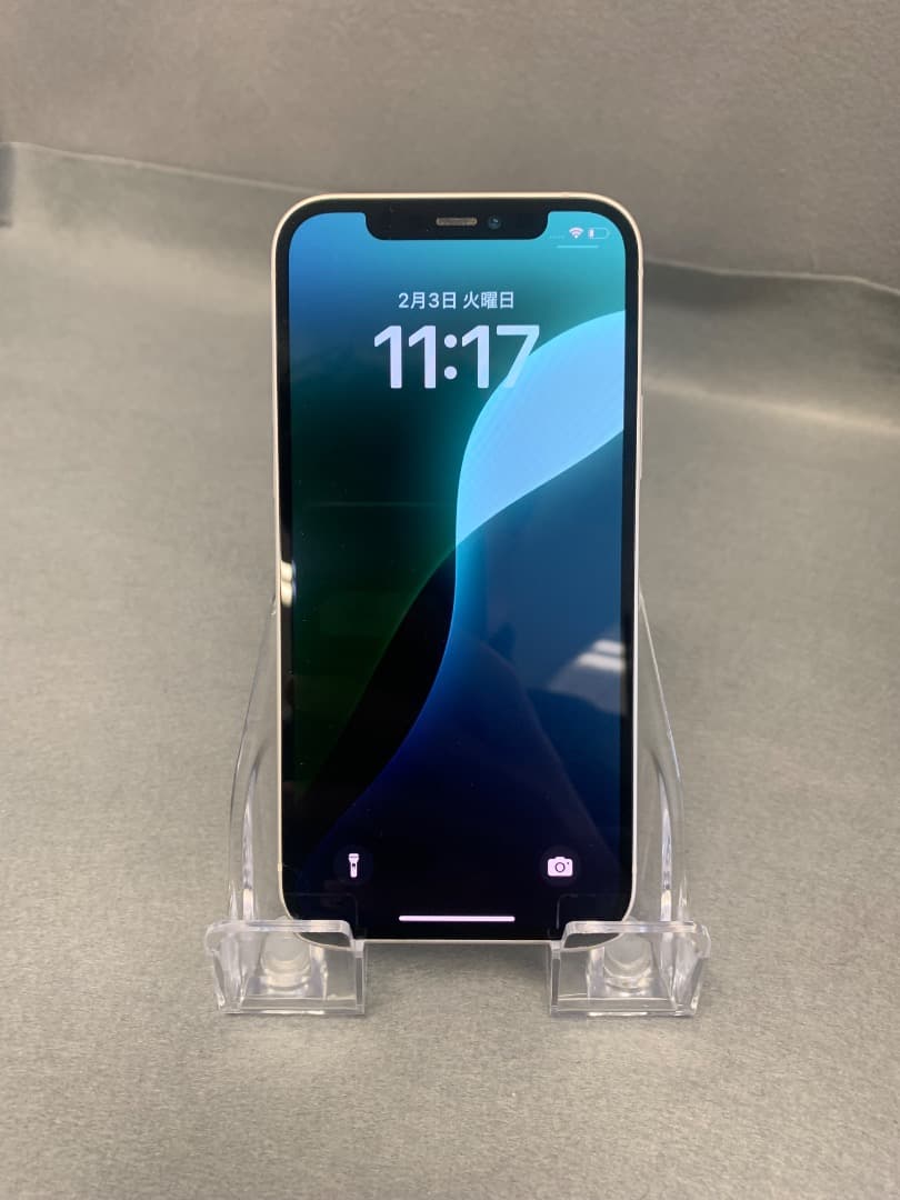 中古　国内版　SIMフリー　iPhone12　64GB　ホワイト色