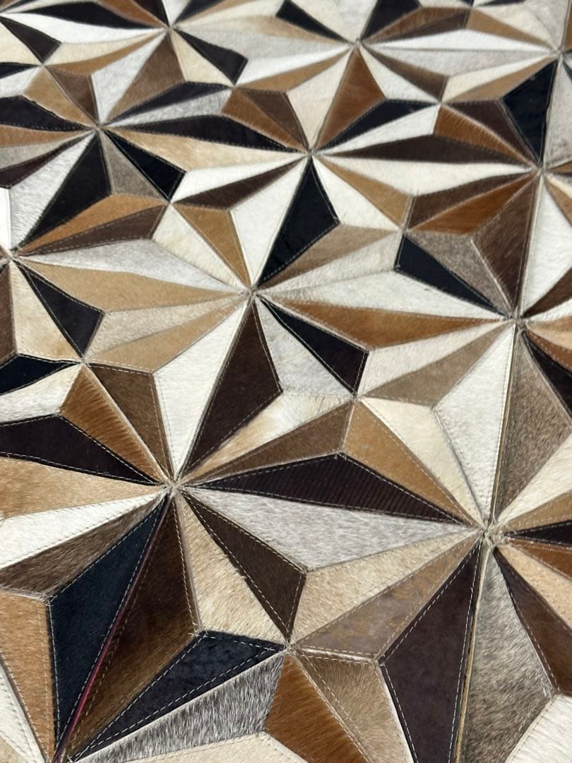 【東京都内23区配送無料】定価17万円　ドイツ製　牛革　絨毯　ラグ　カーペット