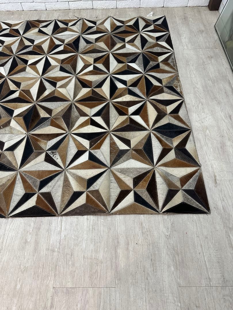 【東京都内23区配送無料】定価17万円　ドイツ製　牛革　絨毯　ラグ　カーペット