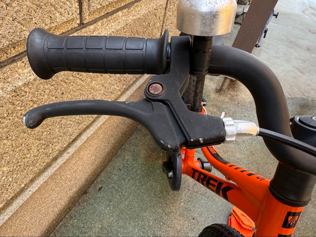 人気トレック16インチ子供車 キッズバイク　MTBトレック Precaliber