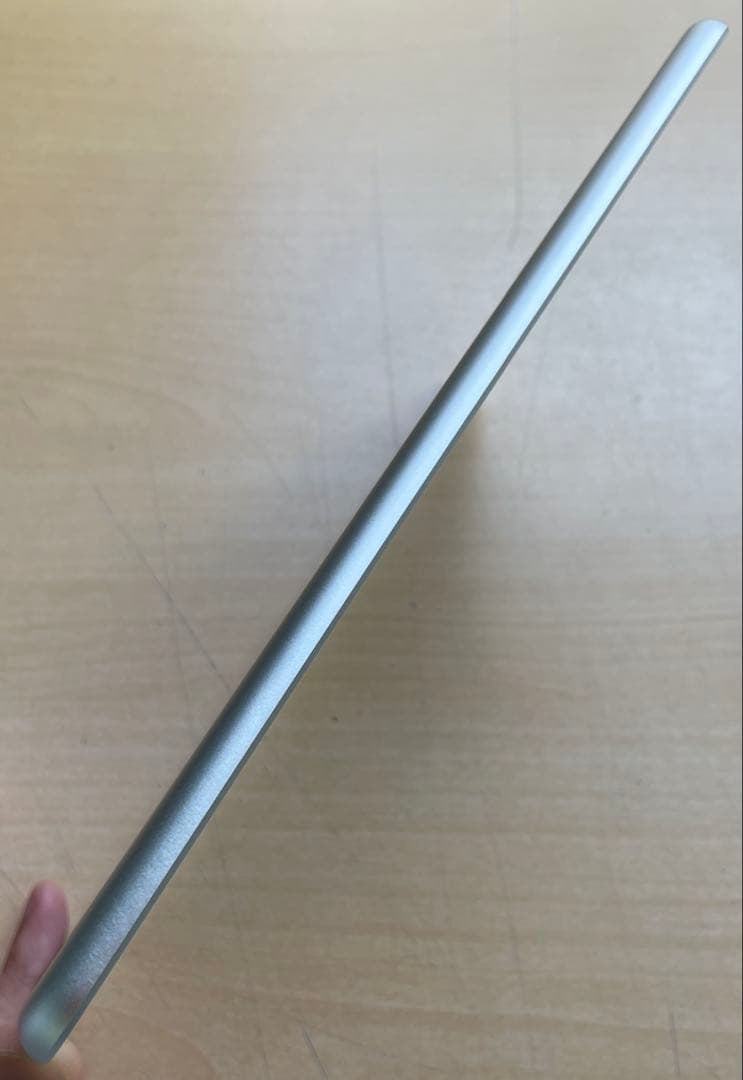 iPad 第6世代　A1893　Wi-Fiモデル　シルバー　32GB 超美品#1