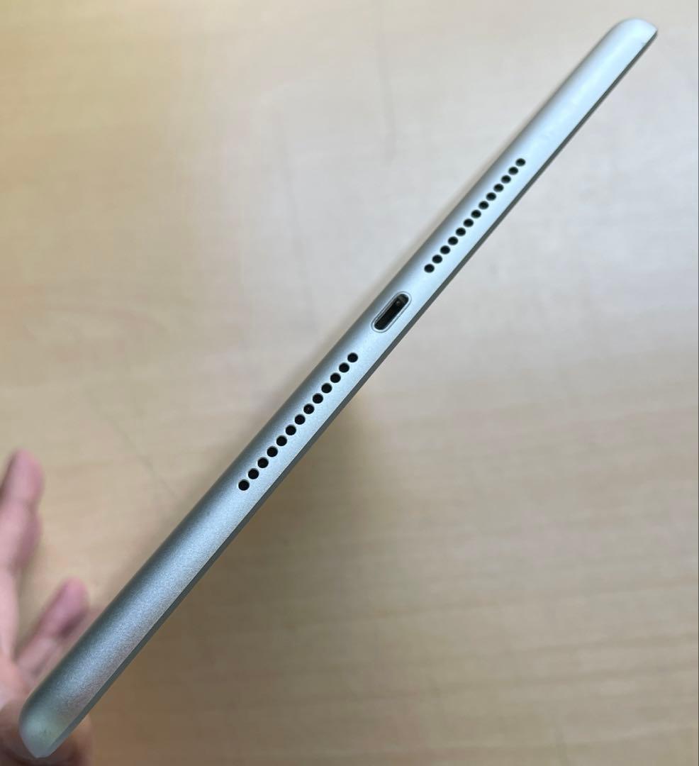 iPad 第6世代　A1893　Wi-Fiモデル　シルバー　32GB 超美品#1