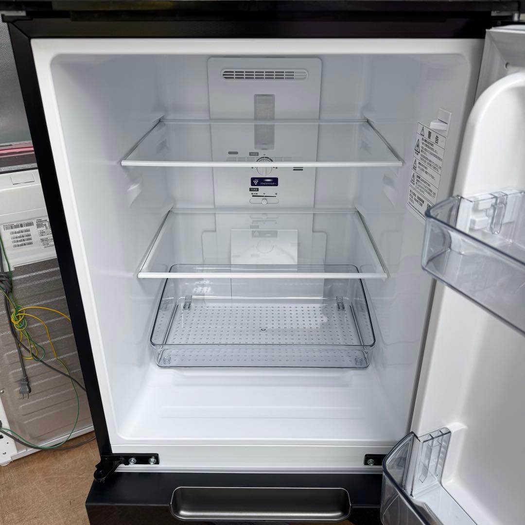 C7408★2023年製★ほぼ新品★シャープ冷蔵庫　右、左開き　黒ブラックガラス